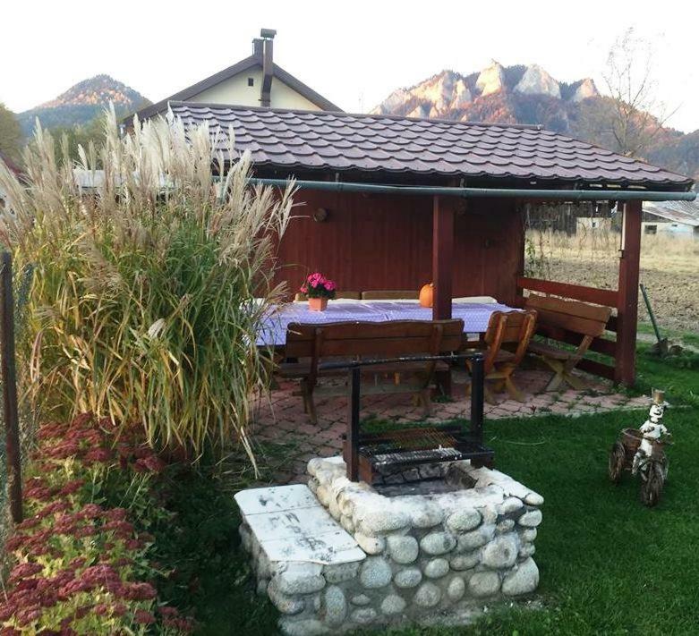 Penzion Pod Troma Korunami Červený Kláštor Exterior foto