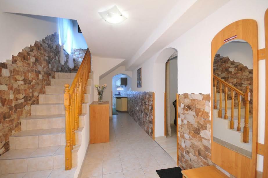 Penzion Pod Troma Korunami Červený Kláštor Exterior foto