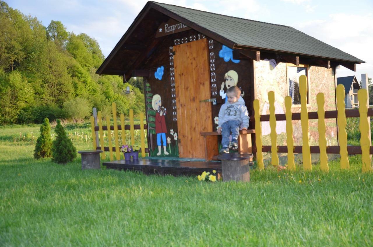 Penzion Pod Troma Korunami Červený Kláštor Exterior foto